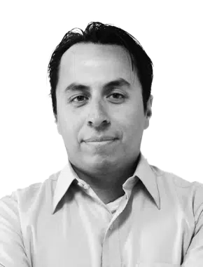 Ismael Humberto De La Riva, Senior Developer, Headshot